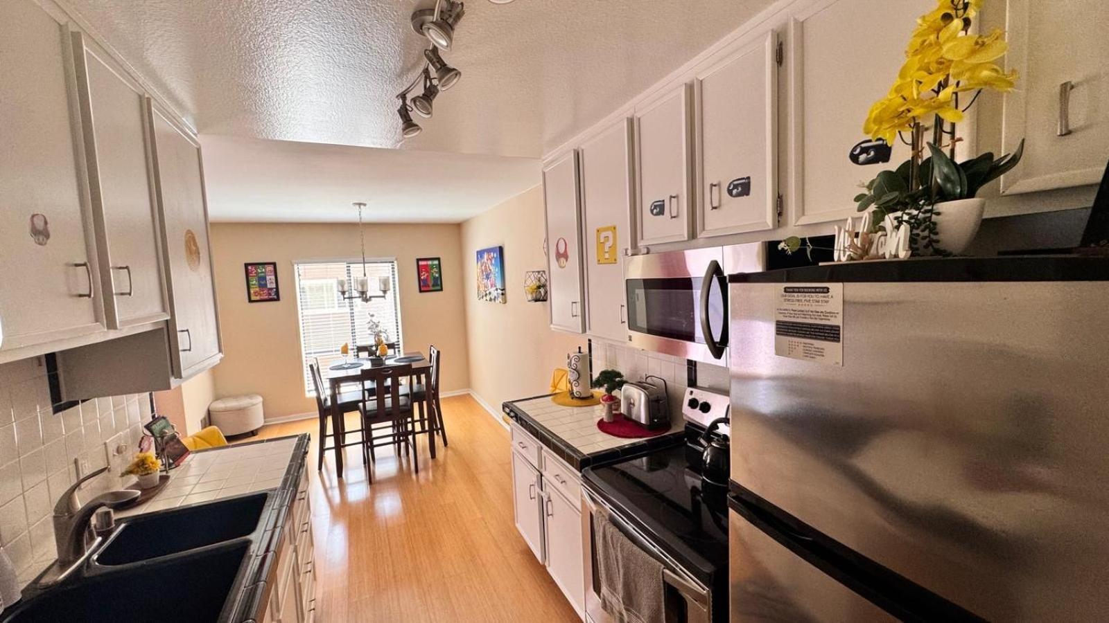 Mario, Harry Potter, Disney & Not Themed Loft Universal Studios 10Min Loft Apartment 洛杉矶 外观 照片